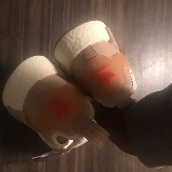 Adidas - Picture 5 of 5